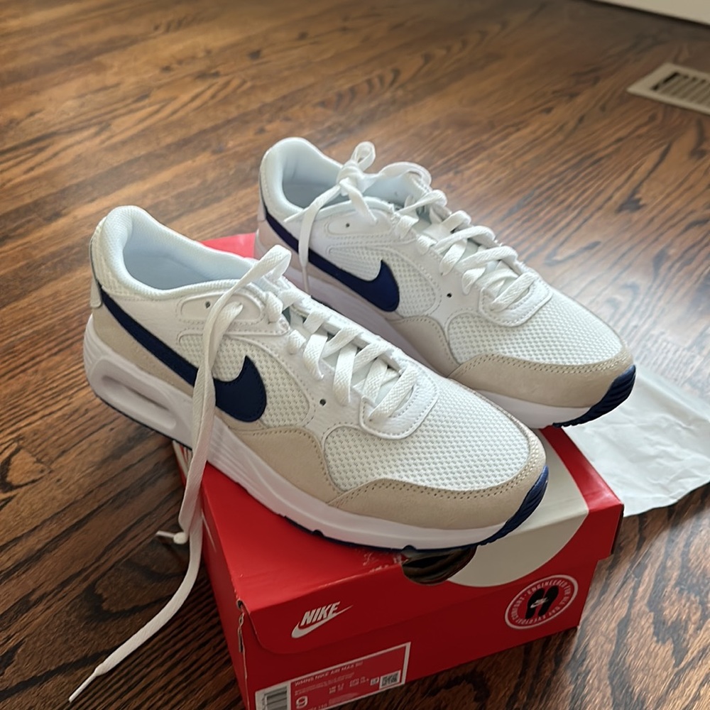 Brand New Nike Air Max SC